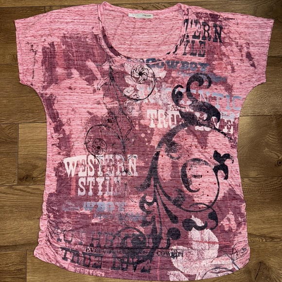 Maurices Pink Graphic Short Sleeve Tee - Picture 1 of 5